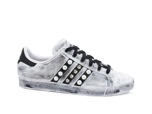CUSTOM / ADIDAS Coast Star Sneaker Vintage Studs White Black EE8900