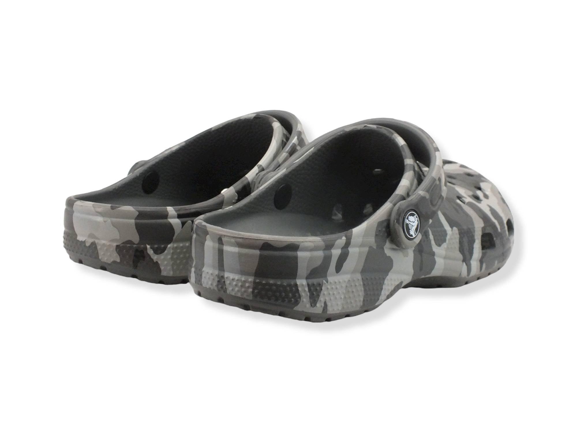 CROCS Classic Printed Camo Ciabatta Gomma Uomo Grigio State Grey Multi 206454-0IE - Sandrini Calzature e Abbigliamento