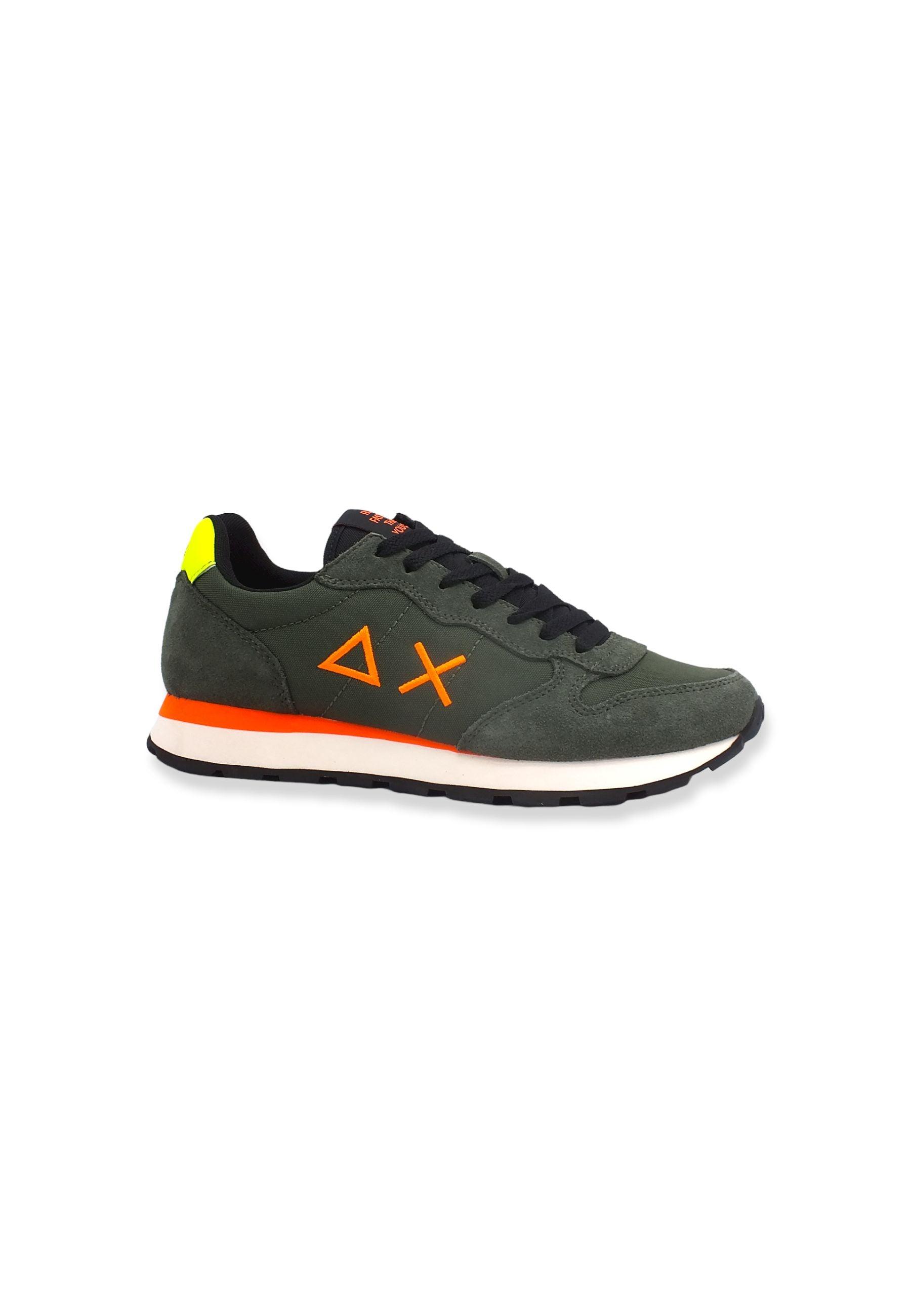 SUN68 Tom Fluo Sneaker Uomo Verde Militare Scuro Z42102 - Sandrini Calzature e Abbigliamento