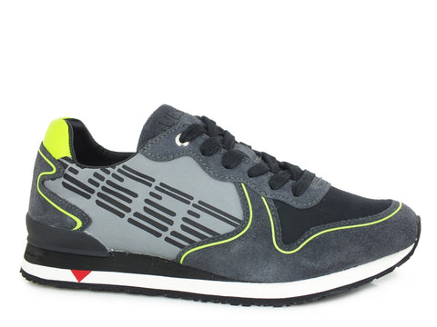 GUESS Sneakers L Grey FM7NGLSUE12