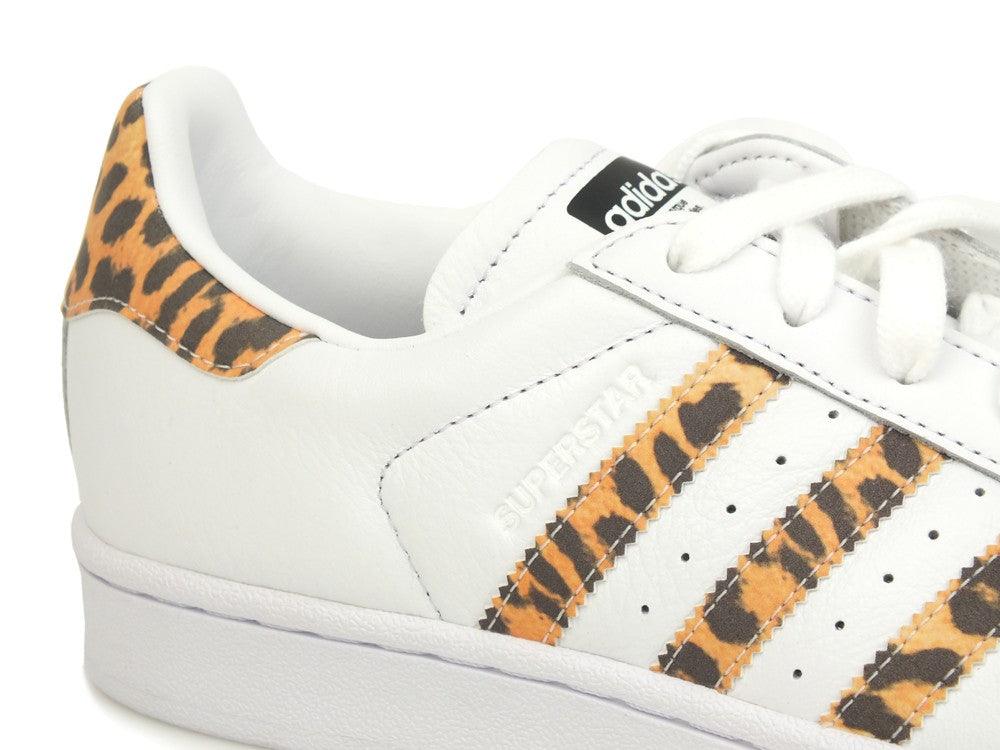 Scopri ADIDAS Superstar White Leopard CQ2514 al miglior prezzo
