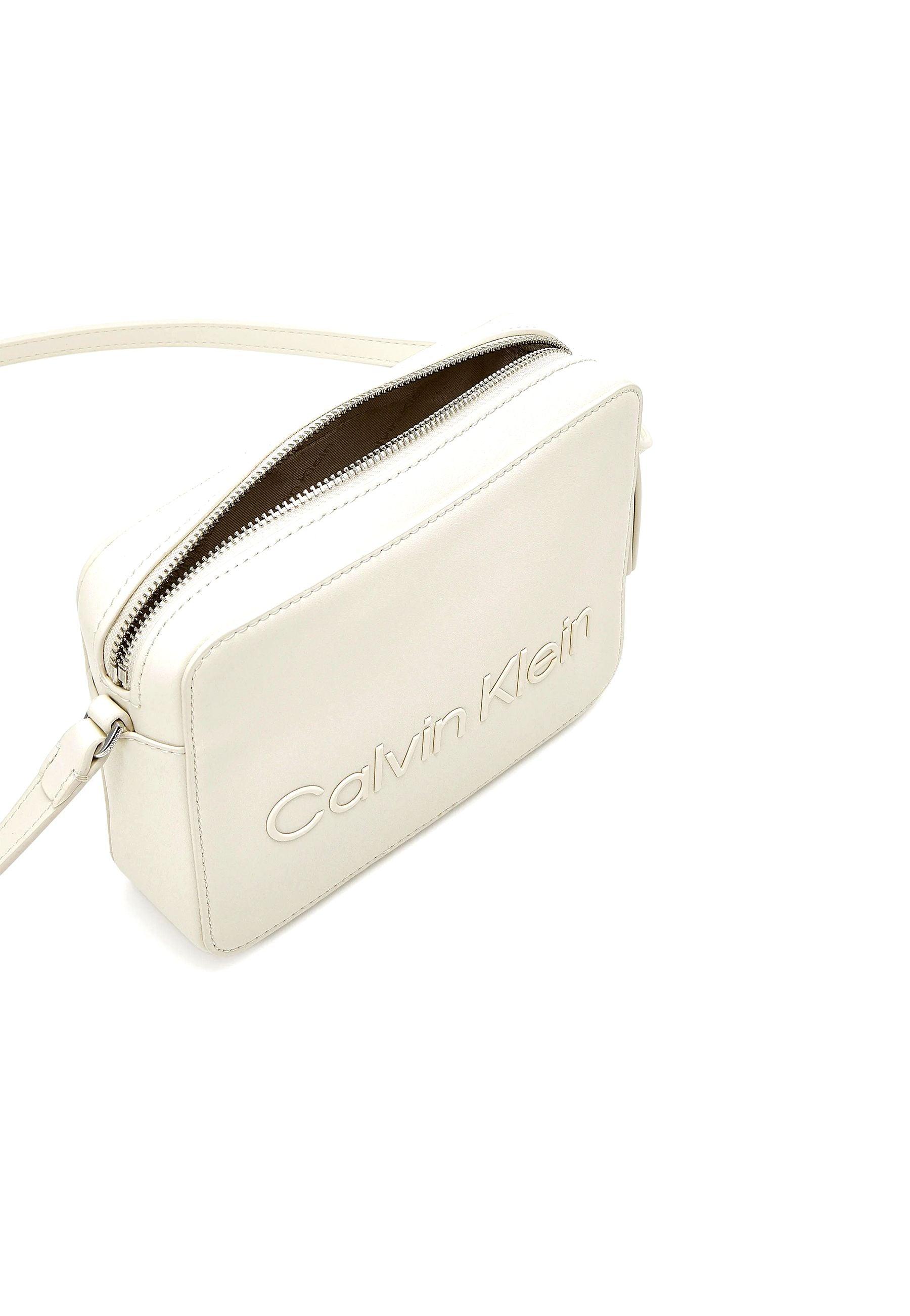 CALVIN KLEIN Camera Bag Tracolla Dark Ecru K60K610180 - Sandrini Calzature e Abbigliamento
