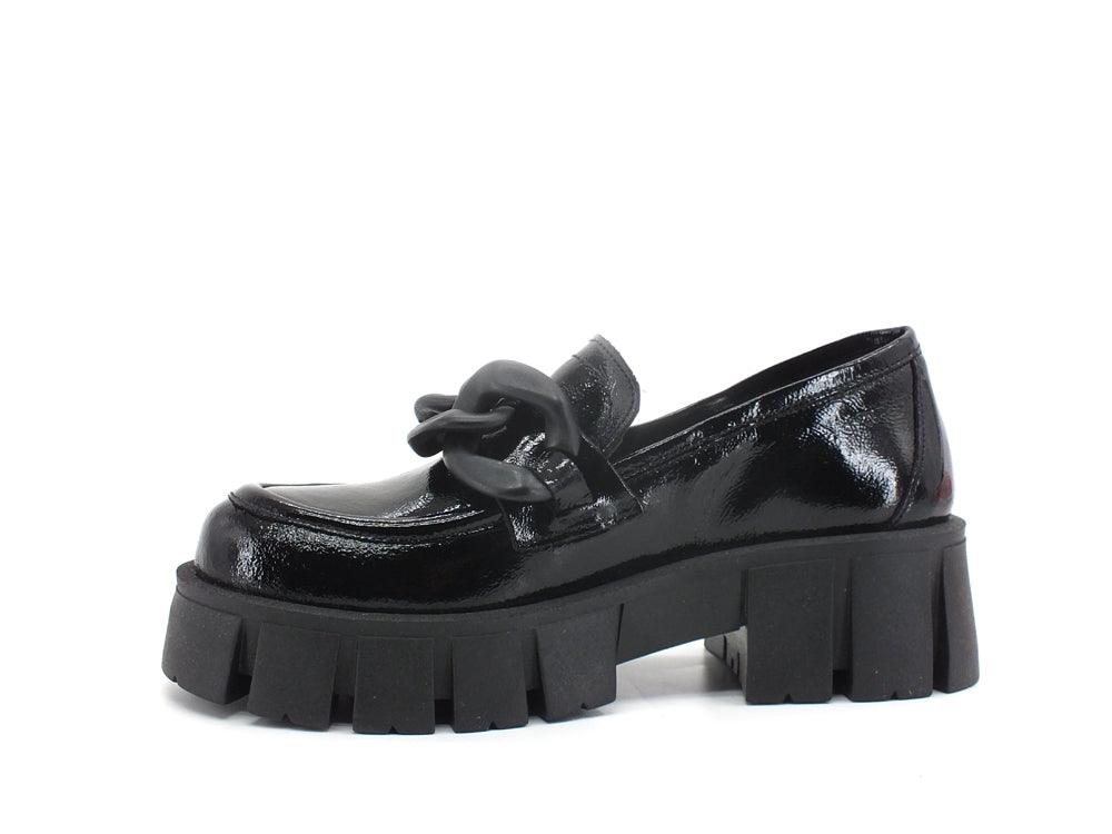 DIVINE FOLLIE Mocassino Naplak Catena Nero DF2150CT - Sandrini Calzature e Abbigliamento