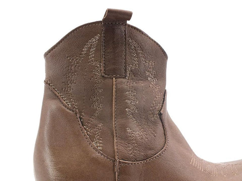 DIVINE FOLLIE Texano Bufalo Ricamo Taupe Beige TEX-RIC - Sandrini Calzature e Abbigliamento