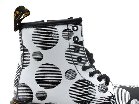 DR. MARTENS Polka Dot Kids Hydro Anfibio Pois Black White 1460J-27071009DR. MARTENS Polka Dot Kids Hydro Anfibio Pois Black White 1460J-27071009 - Sandrini Calzature e Abbigliamento