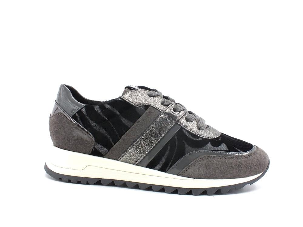 GEOX Sneaker Running Suede Velvet Dark Grey D16AQA022FPC9002 - Sandrini Calzature e Abbigliamento