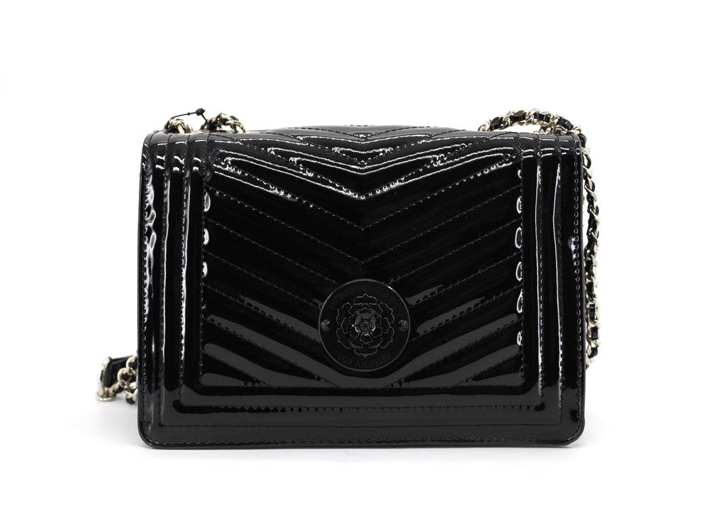 GUESS Lida Flap Borsa Vernice Black Patent TG812721 - Sandrini Calzature e Abbigliamento