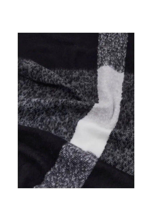 GUESS Sciarpa Donna Black AW9970POL03 - Sandrini Calzature e Abbigliamento