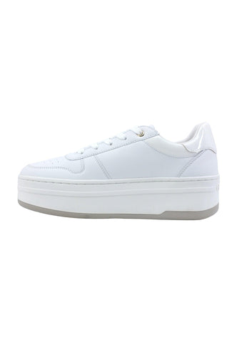 GUESS Sneaker Basket Ox Donna White FL8LFELEA12 - Sandrini Calzature e Abbigliamento