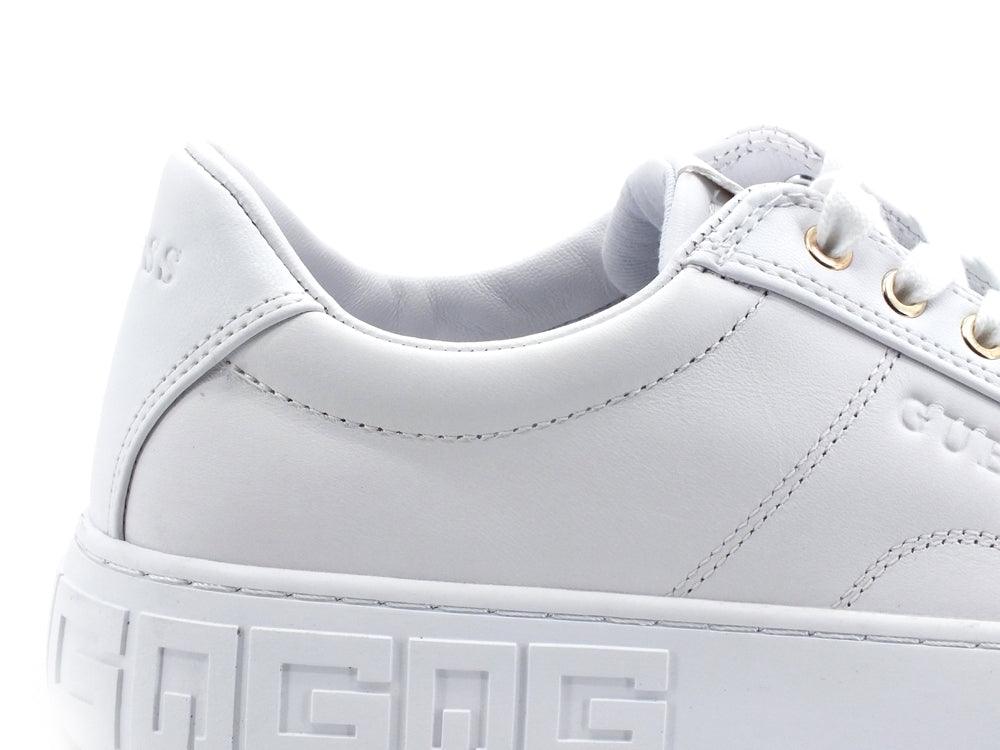 GUESS Sneaker Laminata Logo White FL5INTLEA12 - Sandrini Calzature e Abbigliamento