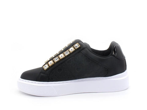 GUESS Sneaker Loghi Borchie Black FL8HAYFAL12 - Sandrini Calzature e Abbigliamento