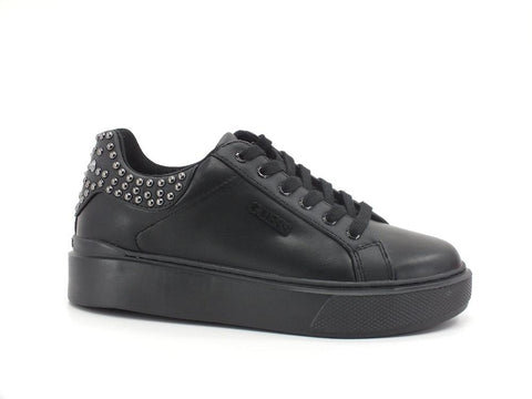 GUESS Sneaker Logo Borchie Black FL8H2ASMA12 - Sandrini Calzature e Abbigliamento