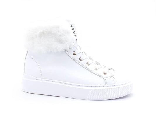 GUESS Sneaker Mid Platform Pelo White FL8HISLEA12 - Sandrini Calzature e Abbigliamento