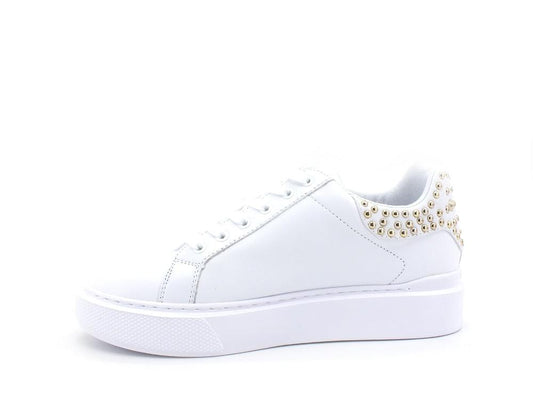 GUESS Sneaker Platform Retro Borchie White FL8HALLEA12 - Sandrini Calzature e Abbigliamento