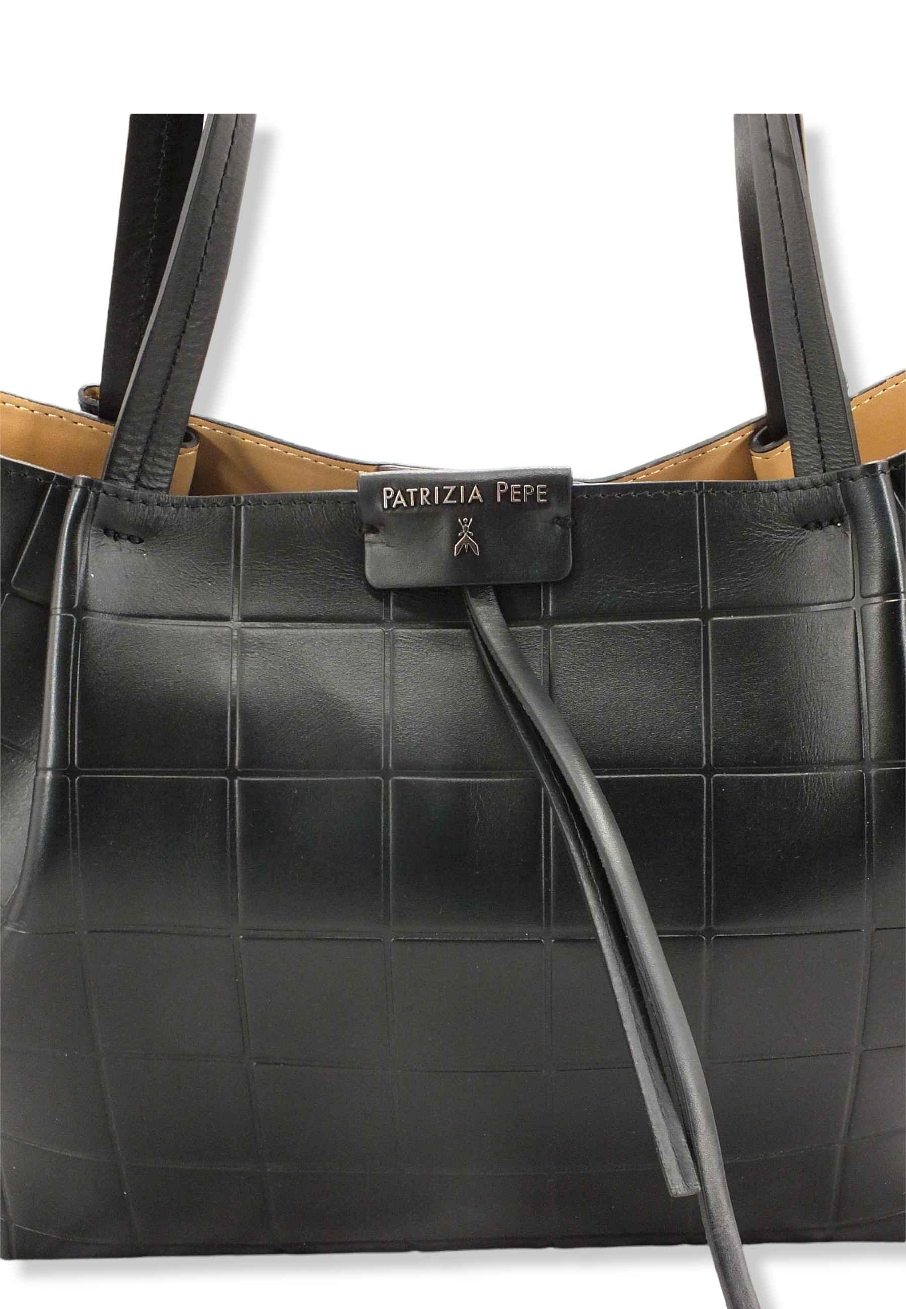 PATRIZIA PEPE Borsa Tote Mid Nera 8B8895-L046 - Sandrini Calzature e Abbigliamento