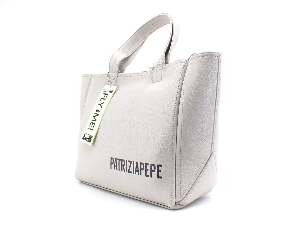 PATRIZIA PEPE Borsa Tote Pelle Fly Whit Me Ice Grey 2VA060-A4U8 - Sandrini Calzature e Abbigliamento