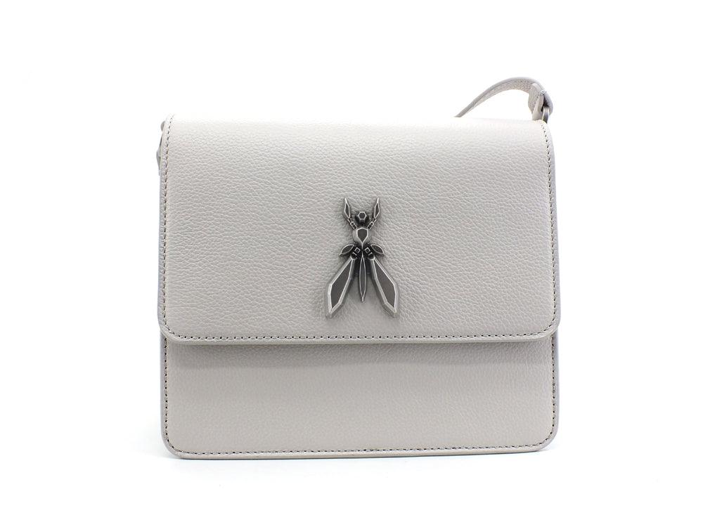 PATRIZIA PEPE Borsa Tracolla Logo Ice Grey 2V9796-A4U8W - Sandrini Calzature e Abbigliamento