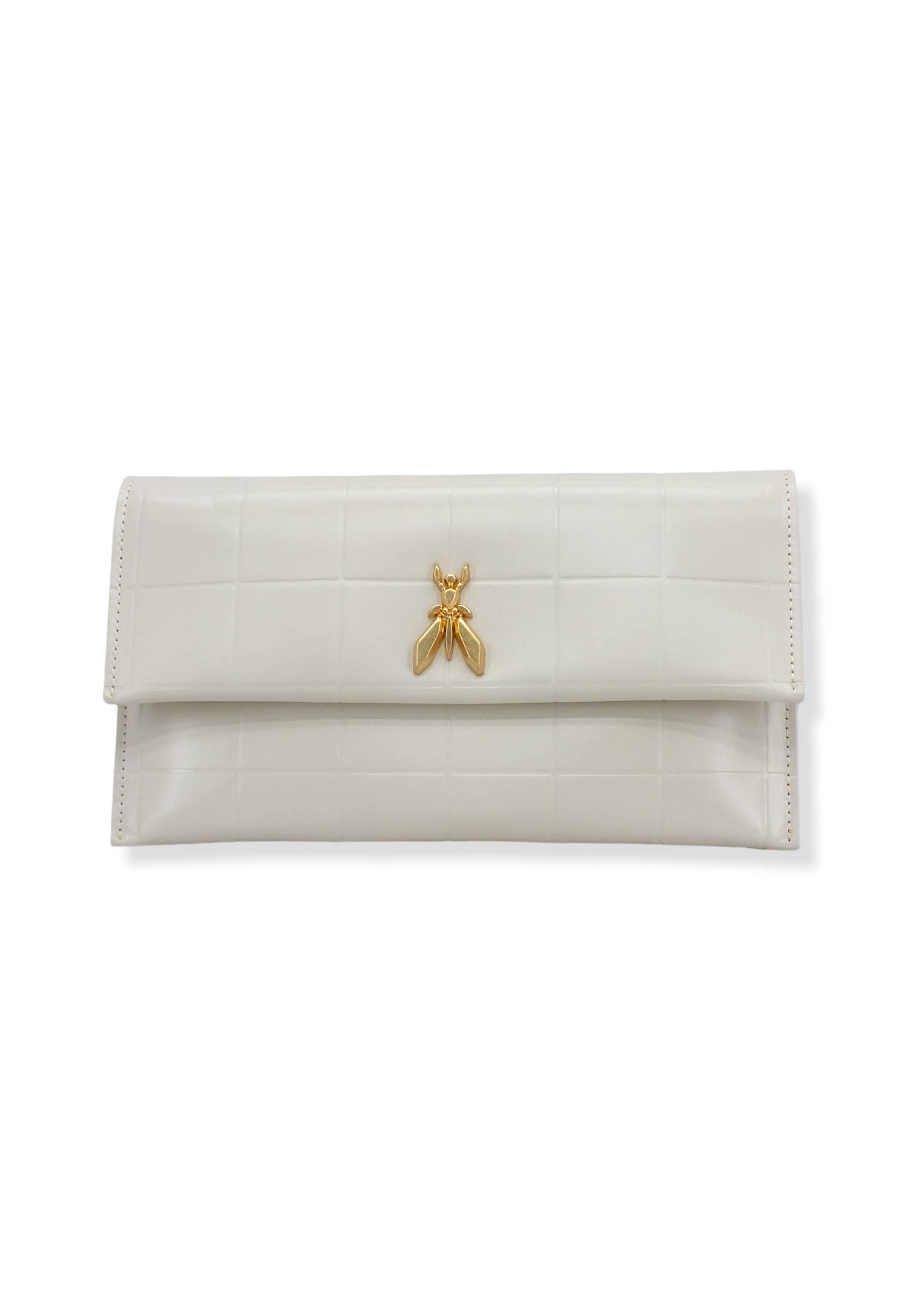 PATRIZIA PEPE Pochette Tracolla Logo Gold Off White 8B5460-L046 - Sandrini Calzature e Abbigliamento