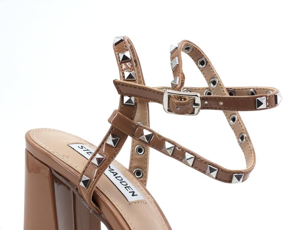 STEVE MADDEN Stazie Sandalo Tacco Borchie Camel Patent STAZ01S1 - Sandrini Calzature e Abbigliamento