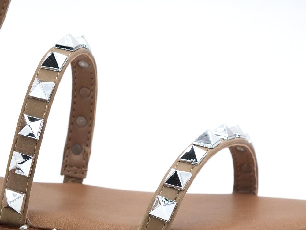 STEVE MADDEN Travel Gladiator Sandalo Borchie Tan TRAV02S1 - Sandrini Calzature e Abbigliamento