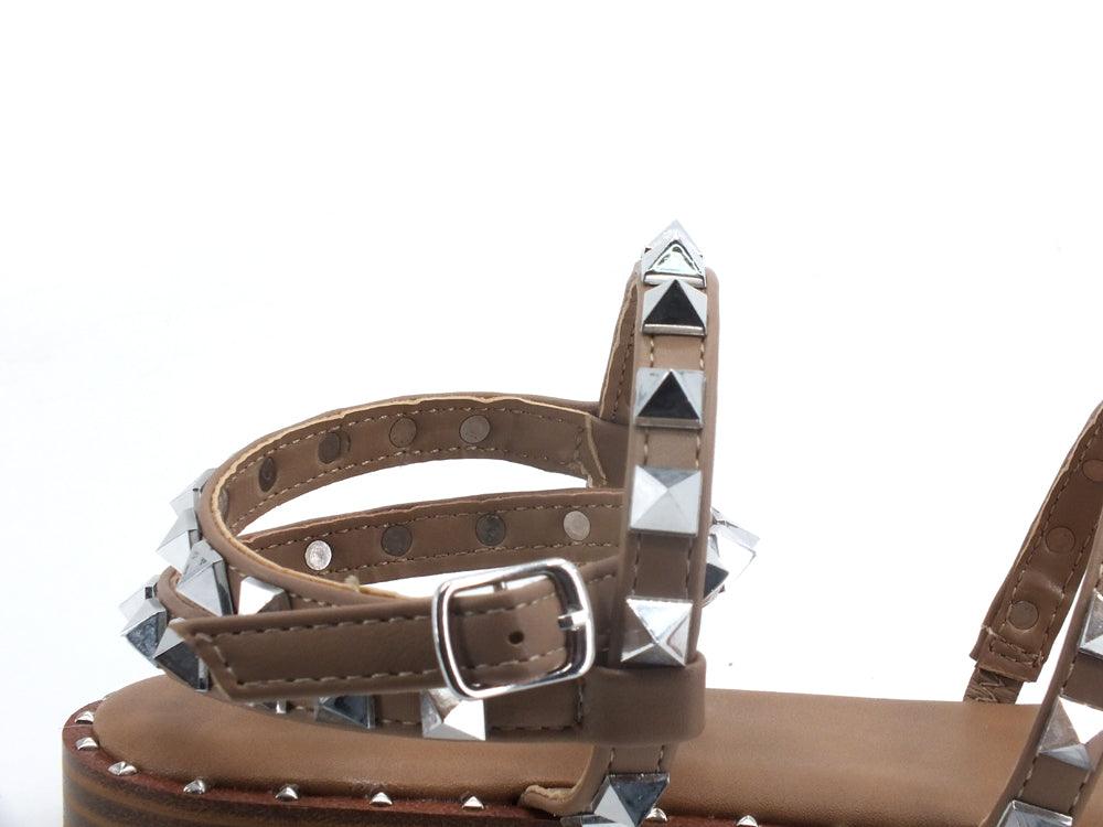 STEVE MADDEN Travel Sandalo Gladiator Borchie Tan TRAV02S1 - Sandrini Calzature e Abbigliamento