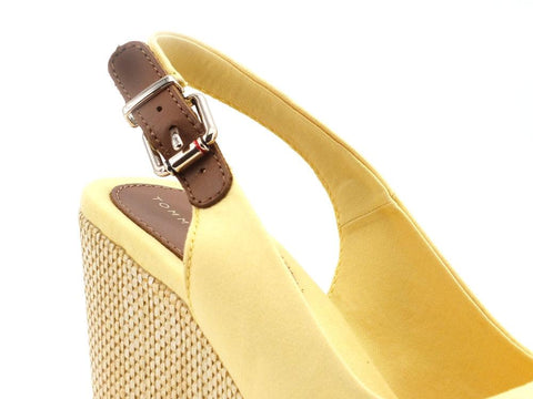 TOMMY HILFIGER Sandalo Zeppa Iconic Elena Delicate Yellow FW0FW04789 - Sandrini Calzature e Abbigliamento