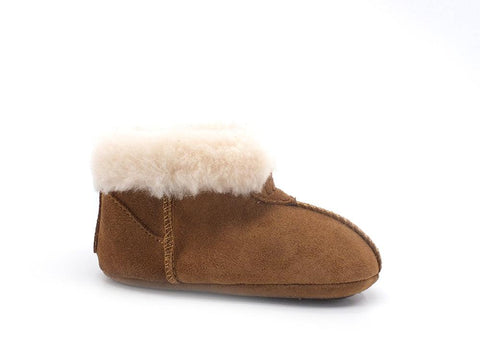 UGG I Gojee Stivaletto Kids Pelo Chestnut Suede 1121048I - Sandrini Calzature e Abbigliamento